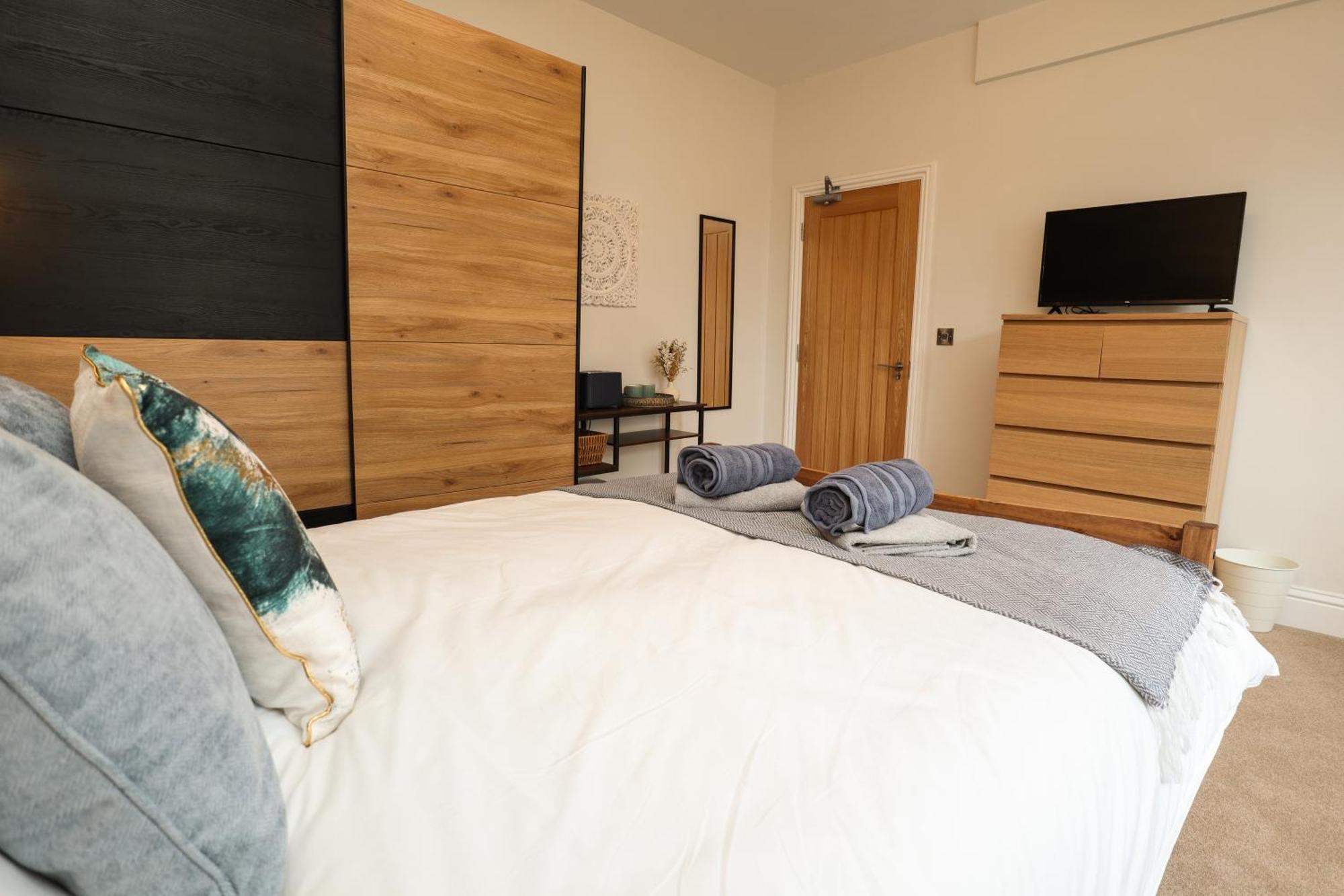 Aqua Nest Eastbourne - En-Suite, Free Parking, Kitchen ภายนอก รูปภาพ